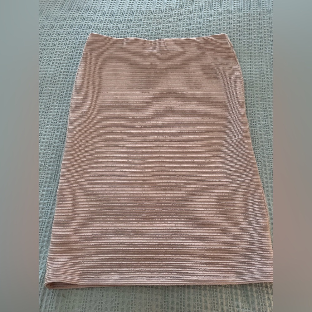 NWOT Premise Studio Women's Pale Pink Mid-calf Skirt. Pull on skirt. Sz XL